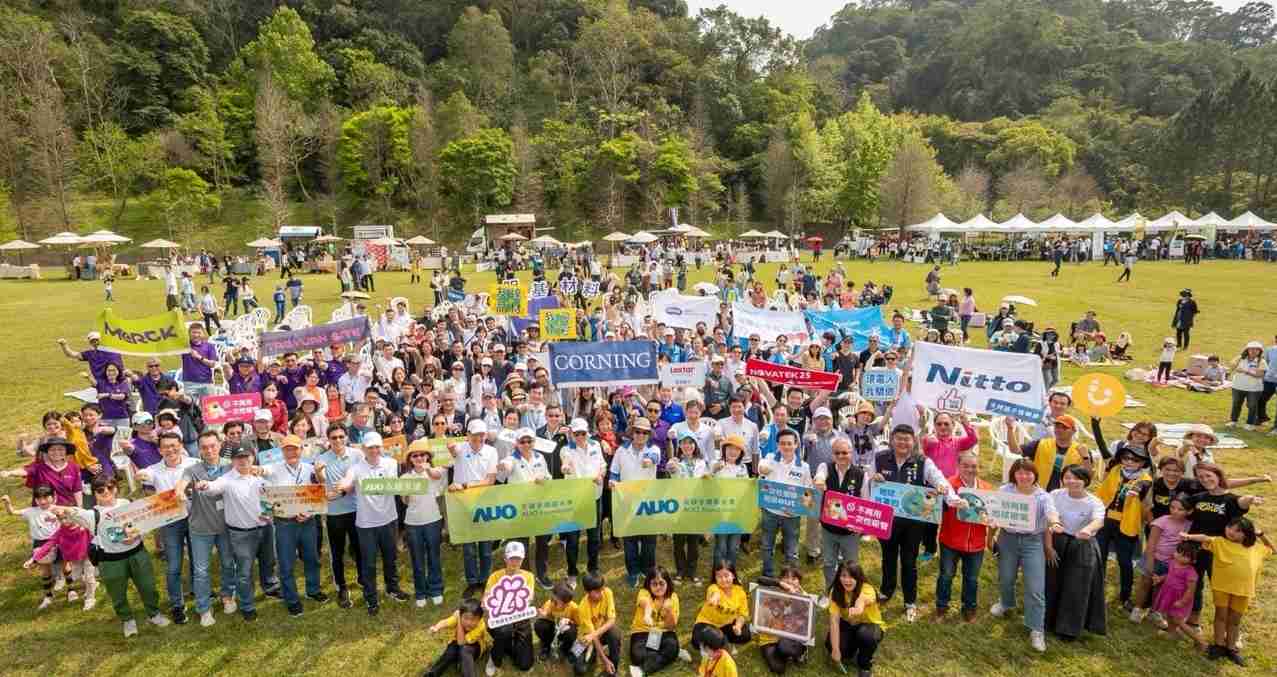 巨星国际致力永续平衡发展，，，第14年入选DJSI世界指数成分股（DJSI World），，在全球顶尖电子设备仪器组件产业展现卓越的永续竞争力，，，获国际指数肯定